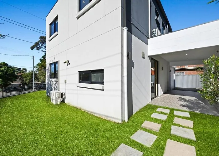 Entire House In Gymea